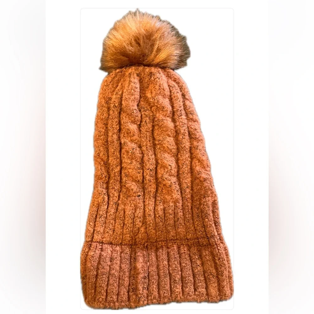 NWT, Tahari- Burnt orange, Sophisticated/Rustic, Knit Beanie, One Size